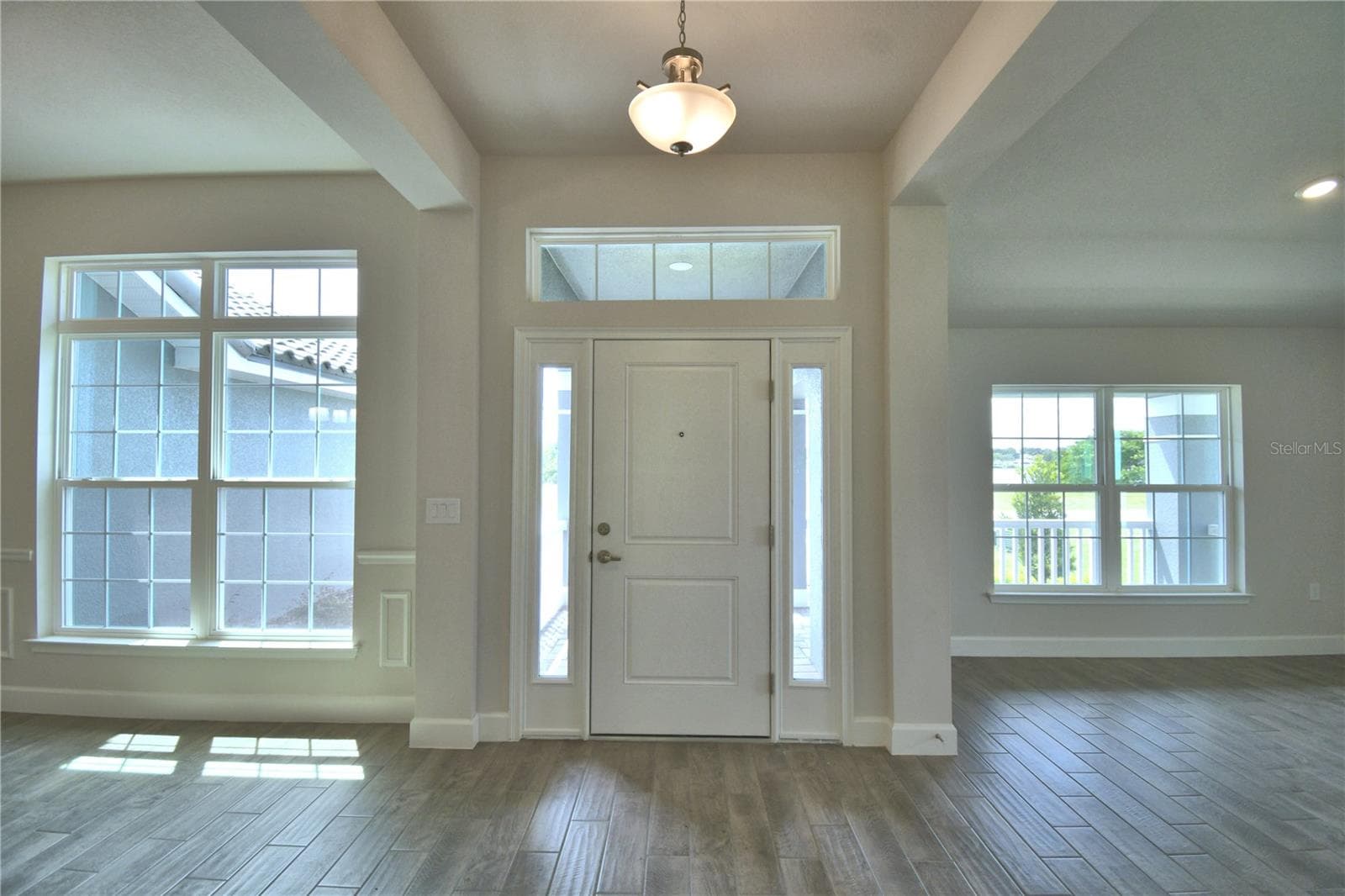 5421 WATERSIDE DRIVE — photo 10 of 68
