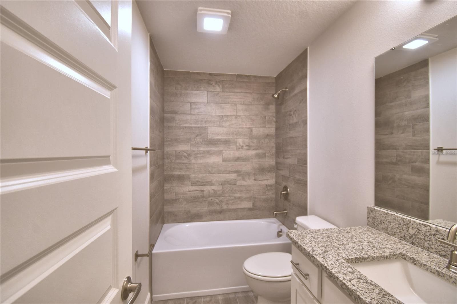 5421 WATERSIDE DRIVE — photo 30 of 68