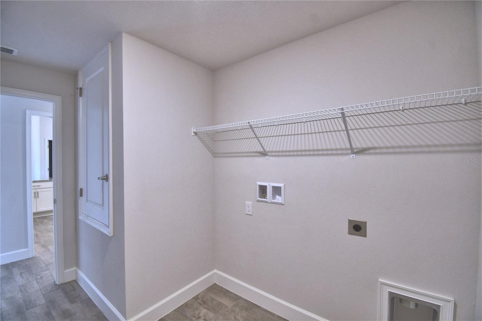 5421 WATERSIDE DRIVE — photo 34 of 68