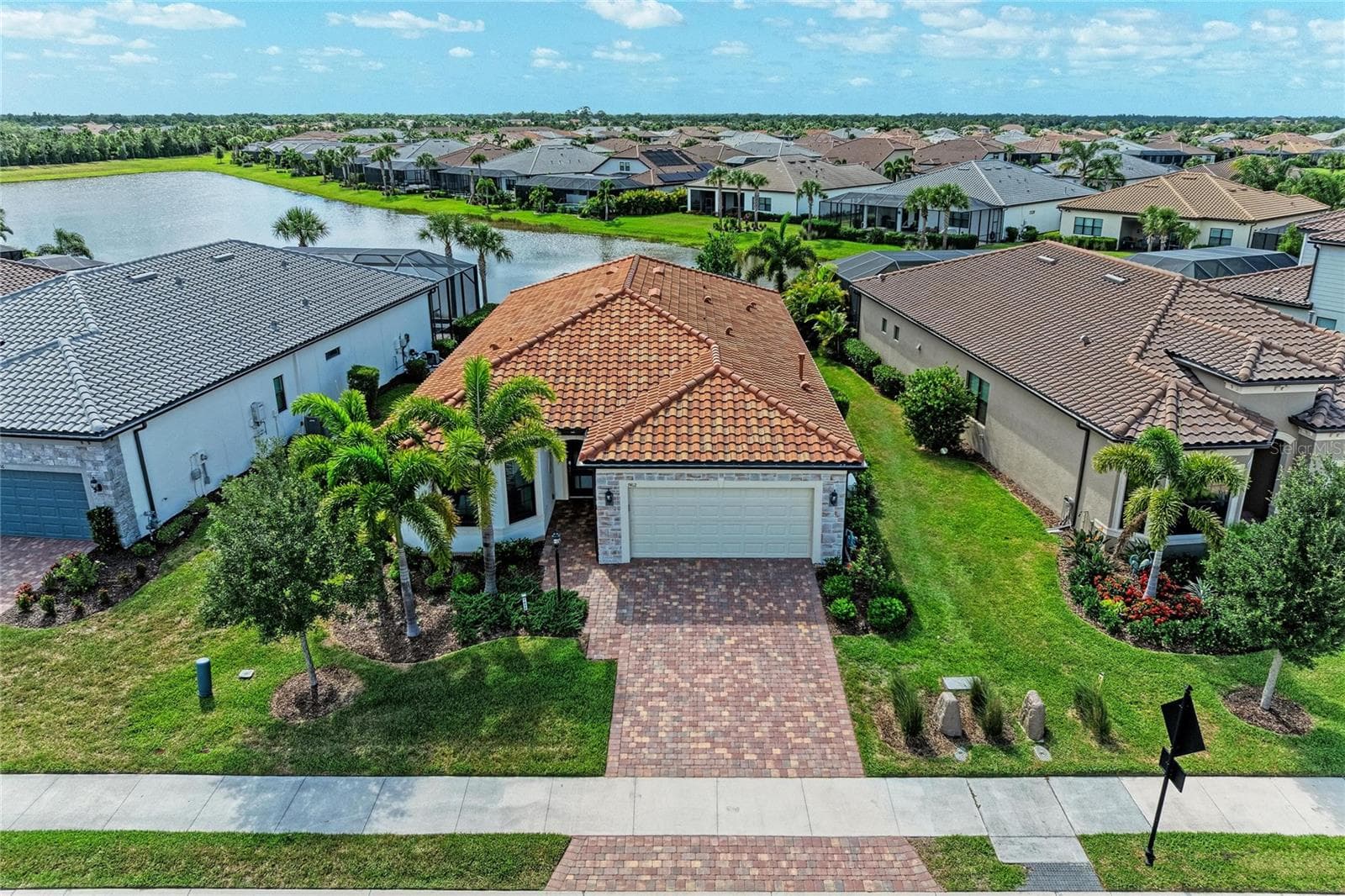 7412 SUMMERLAND COVE