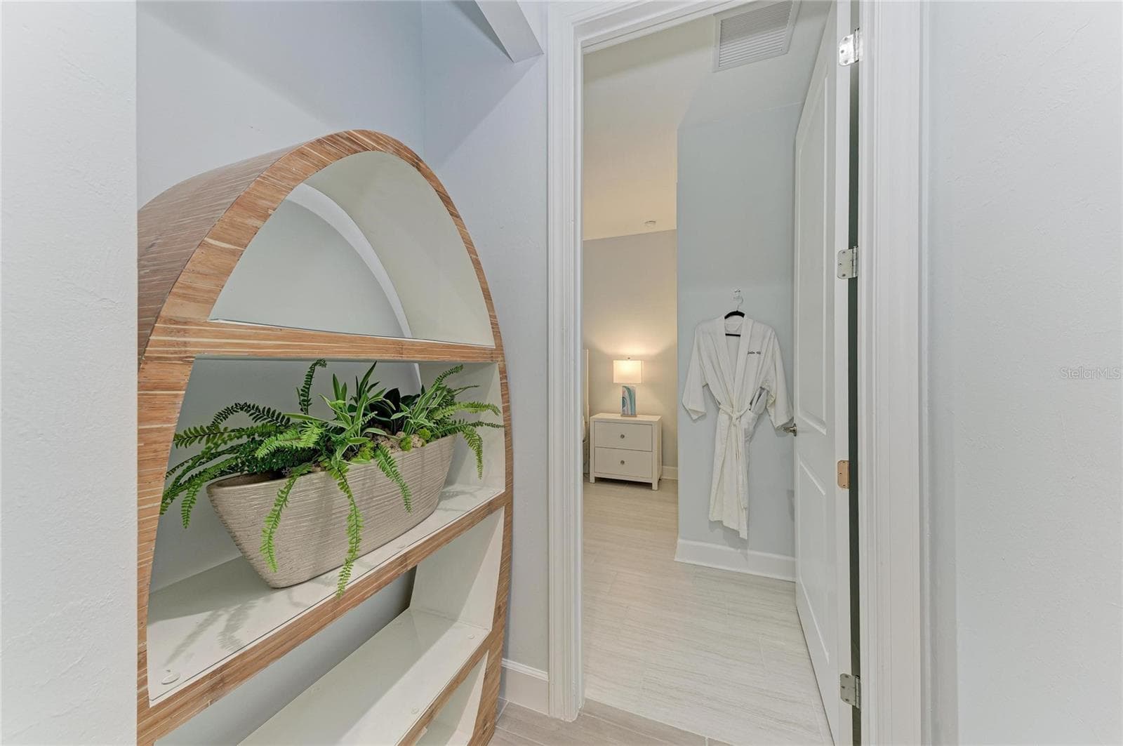7412 SUMMERLAND COVE — photo 42 of 79