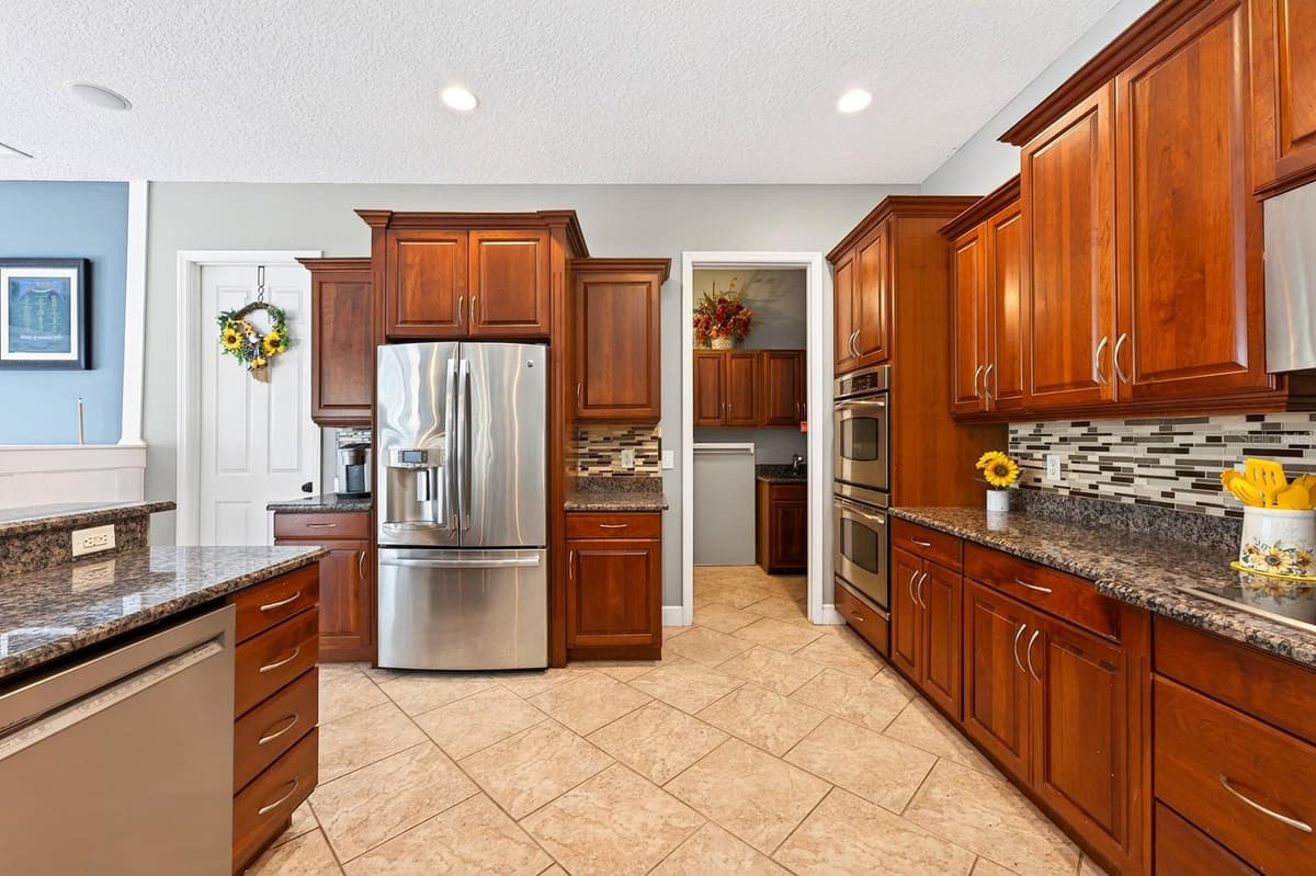 2756 LAKE PICKETT PLACE — photo 13 of 50