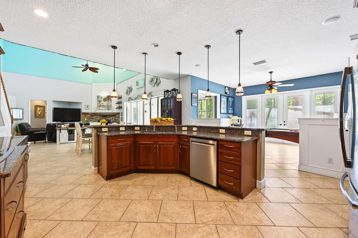 2756 LAKE PICKETT PLACE — photo 14 of 50