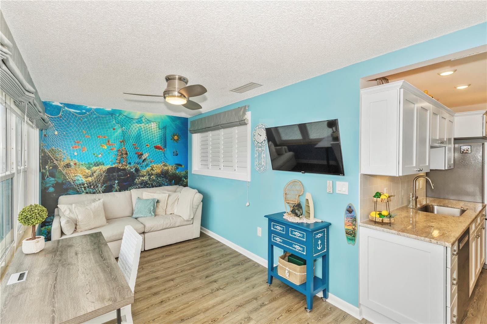 6025 SHORE BOULEVARD — photo 12 of 53