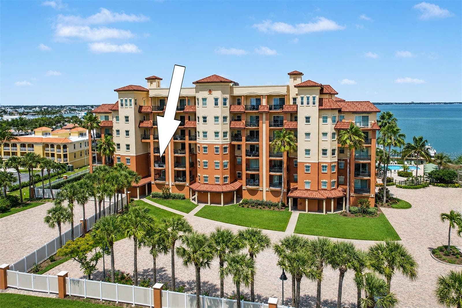 5301 GULF BOULEVARD — photo 43 of 49