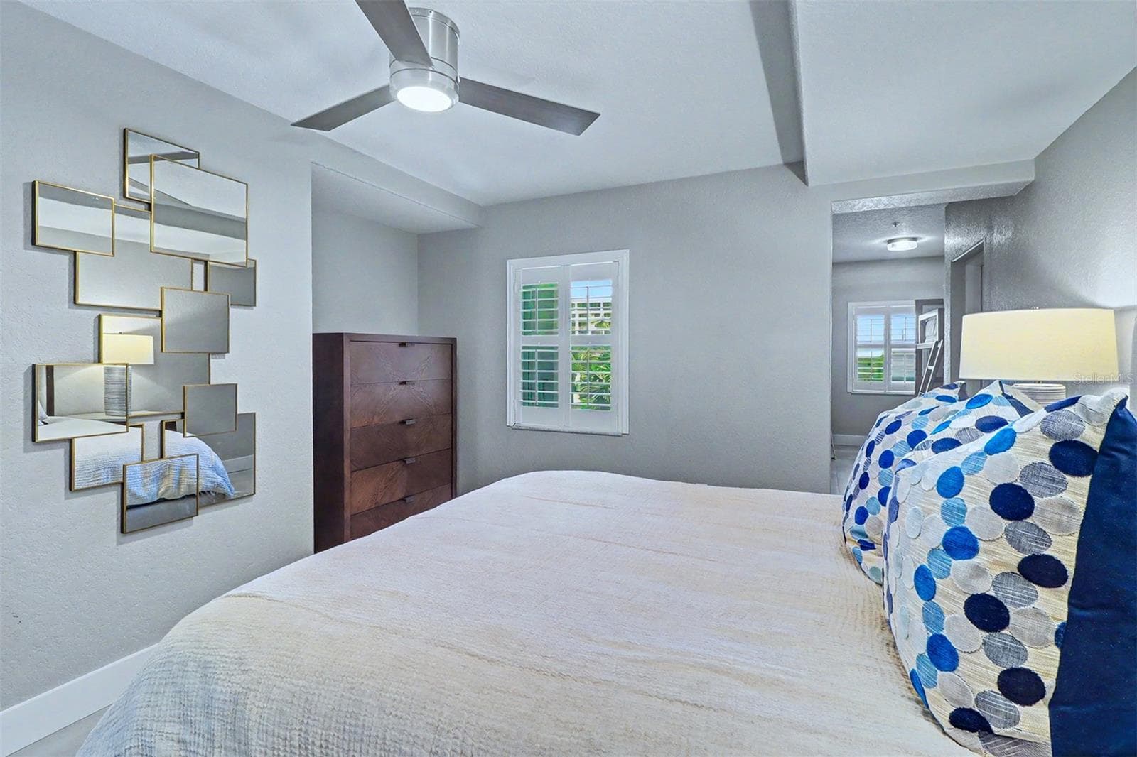 5301 GULF BOULEVARD — photo 24 of 49