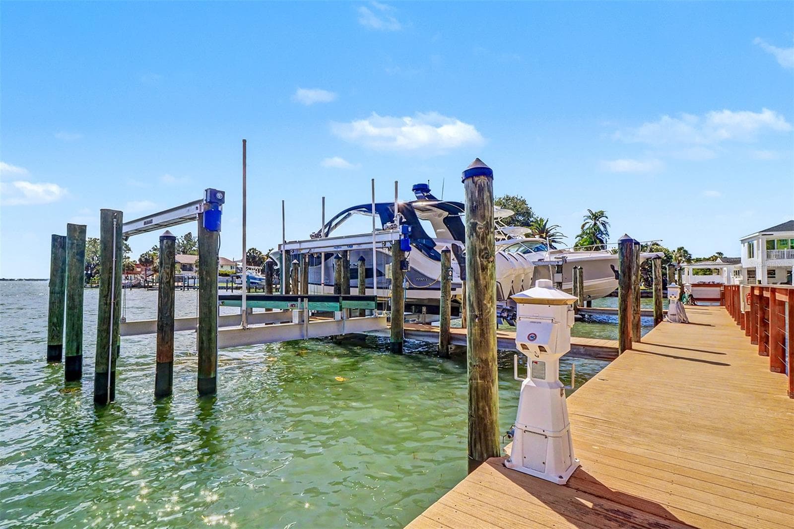 5301 GULF BOULEVARD — photo 37 of 49