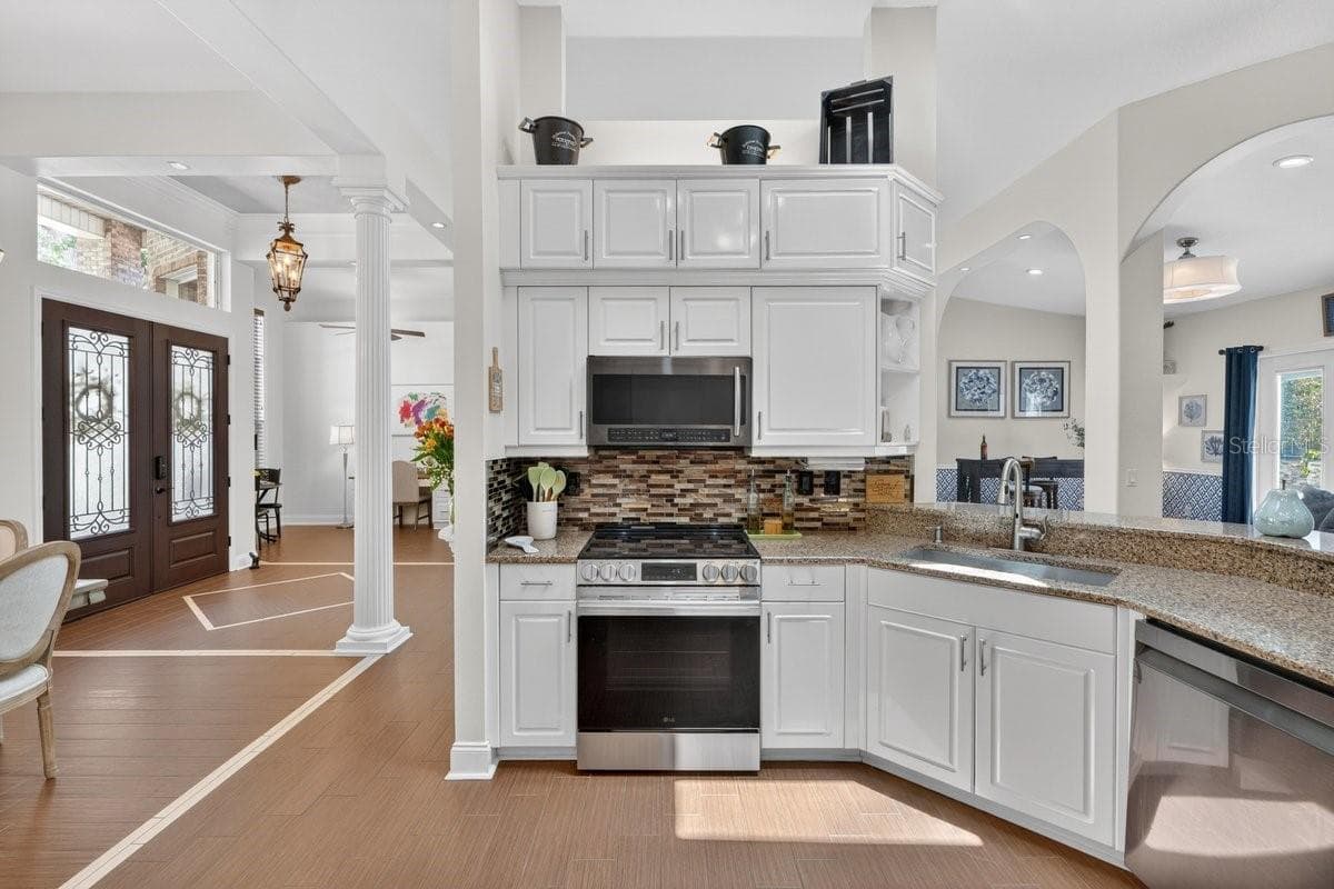 941 GEORGE HECKER DRIVE — photo 17 of 58