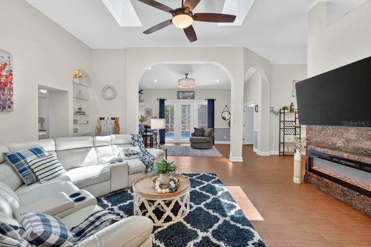 941 GEORGE HECKER DRIVE — photo 11 of 58