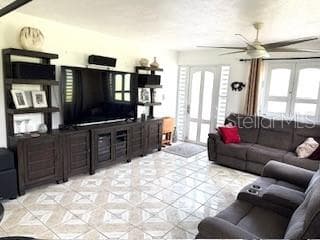 927 ANTON RUIZ — photo 10 of 36