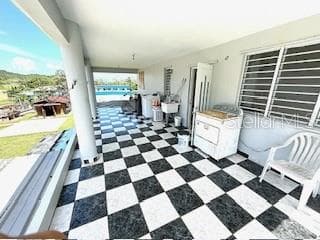 927 ANTON RUIZ — photo 25 of 36