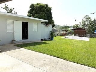 927 ANTON RUIZ — photo 34 of 36