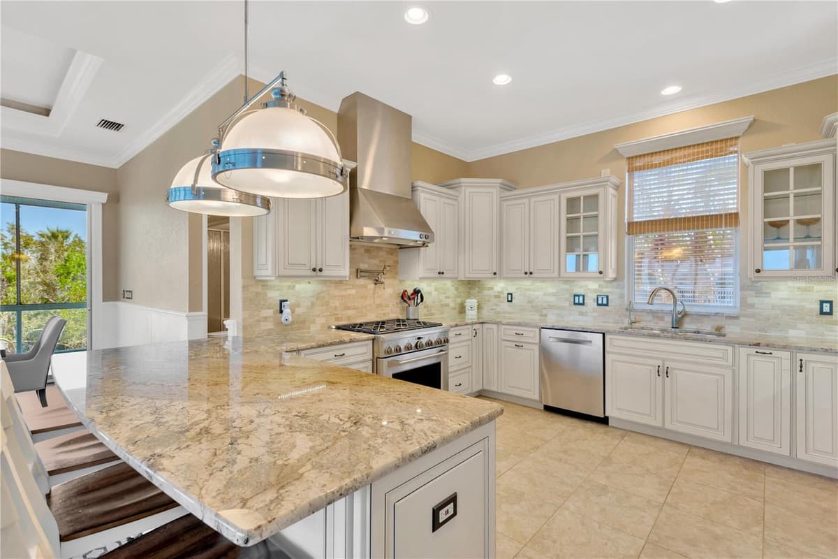 511 SEAVIEW DRIVE — photo 19 of 46