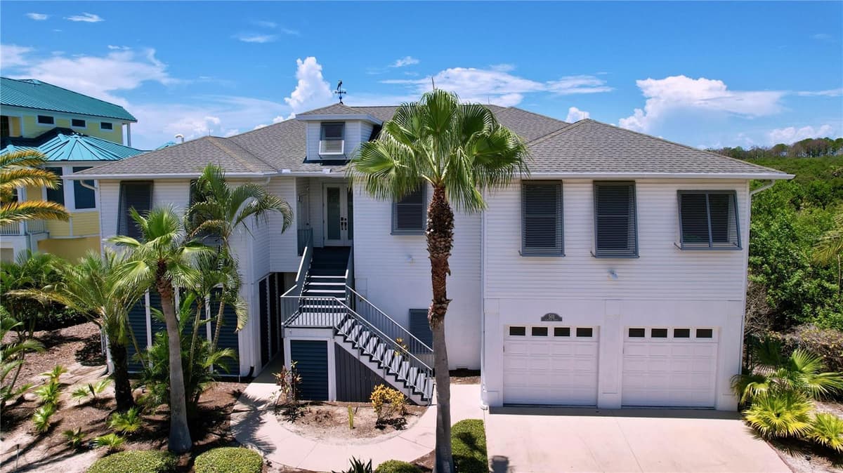 511 SEAVIEW DRIVE — photo 1 of 46