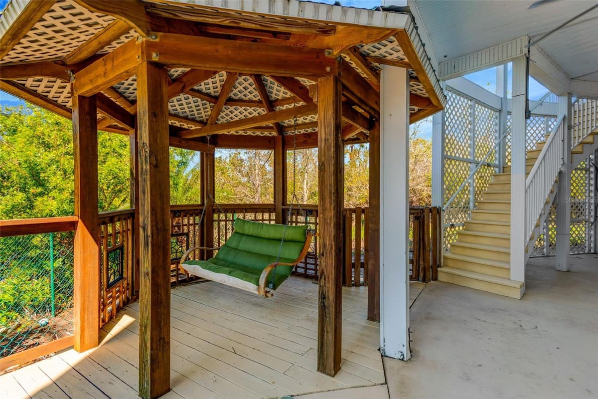 511 SEAVIEW DRIVE — photo 9 of 46
