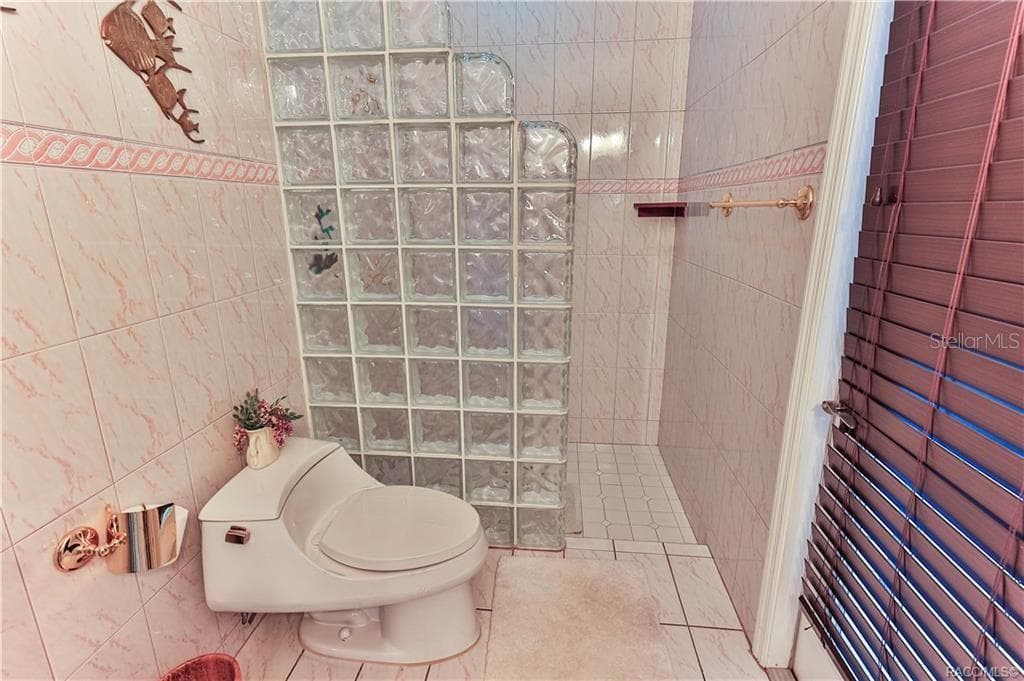 5215 HONEYCREEK TERRACE — photo 30 of 64
