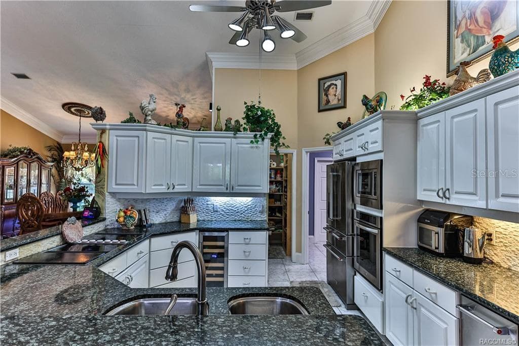 5215 HONEYCREEK TERRACE — photo 13 of 64
