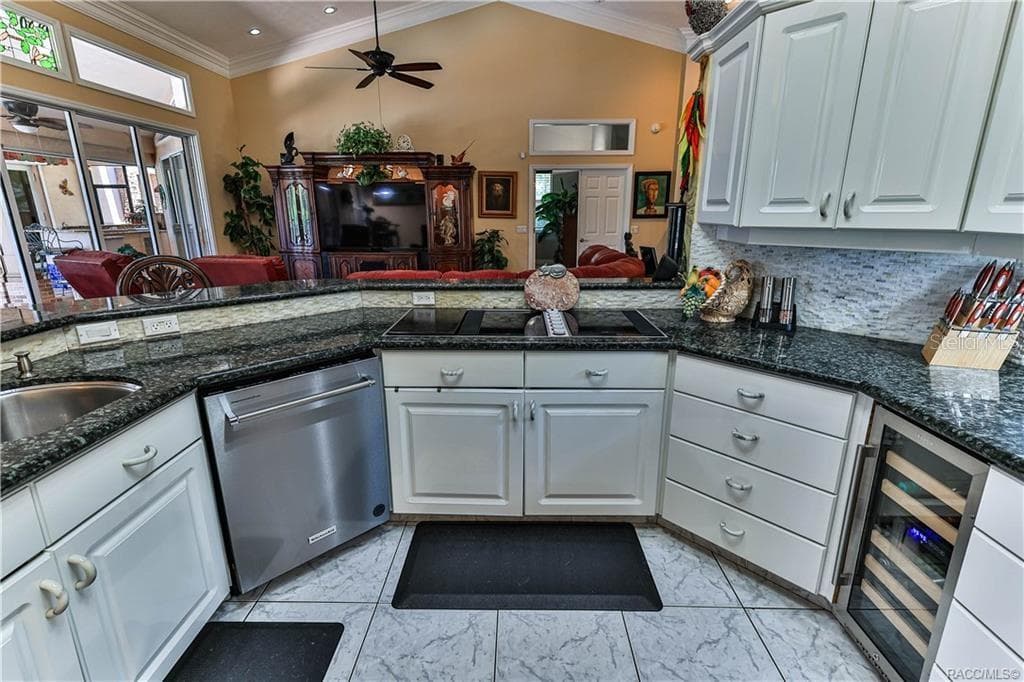 5215 HONEYCREEK TERRACE — photo 14 of 64
