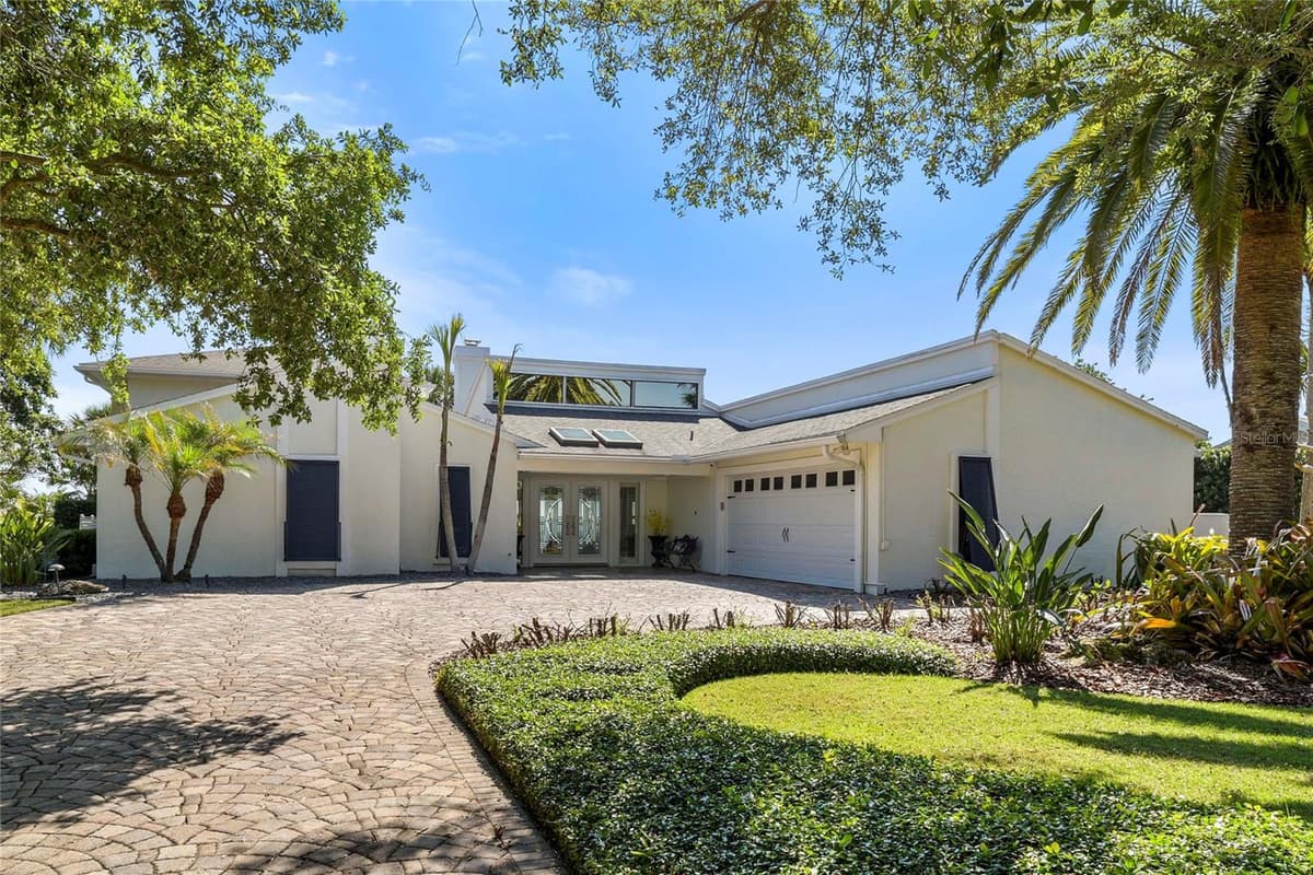 1215 COMMODORE DRIVE — photo 5 of 88