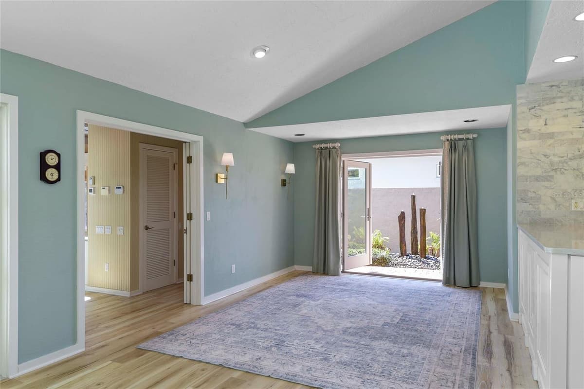 1215 COMMODORE DRIVE — photo 33 of 88