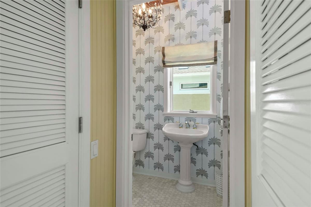 1215 COMMODORE DRIVE — photo 36 of 88