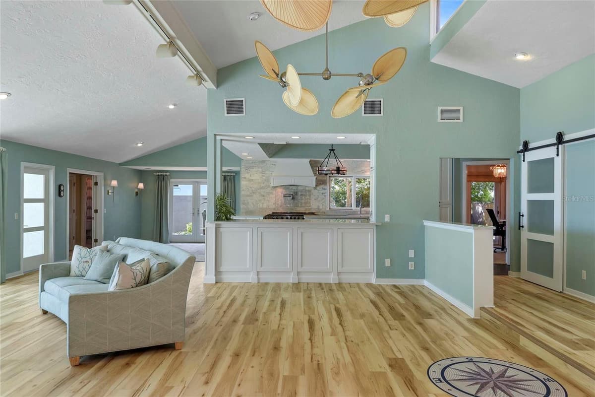 1215 COMMODORE DRIVE — photo 17 of 88