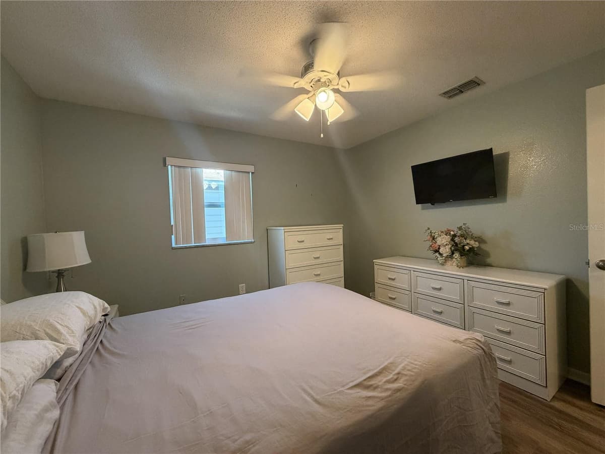 204 ANOKA AVENUE — photo 12 of 18