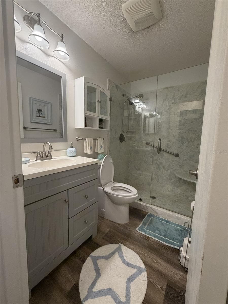 204 ANOKA AVENUE — photo 14 of 18