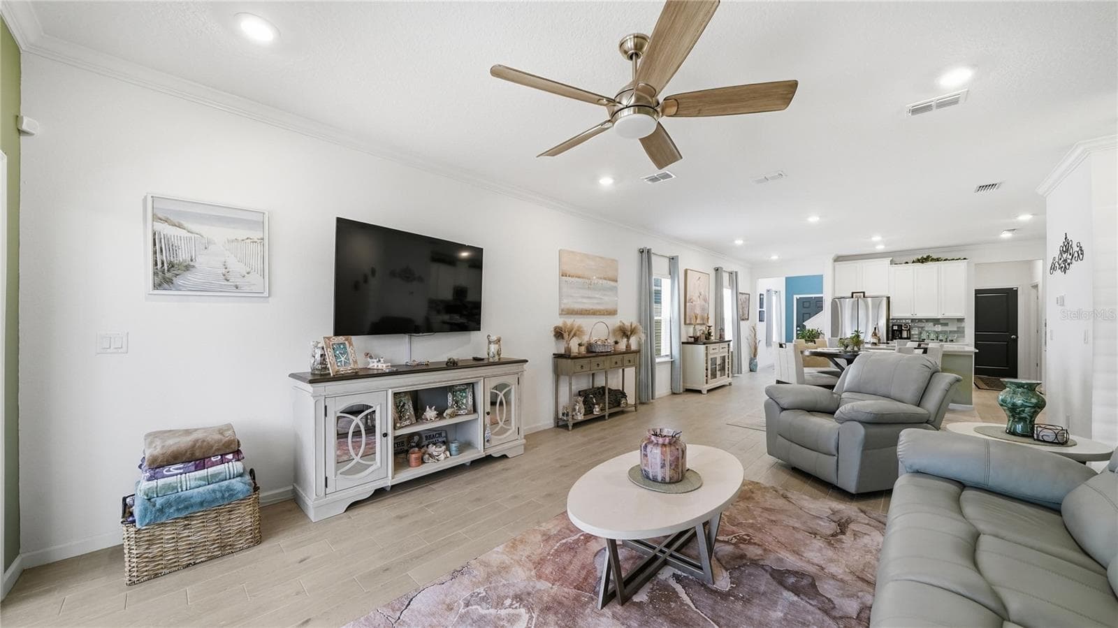 367 LAKE SINCLAIR STREET — photo 17 of 81