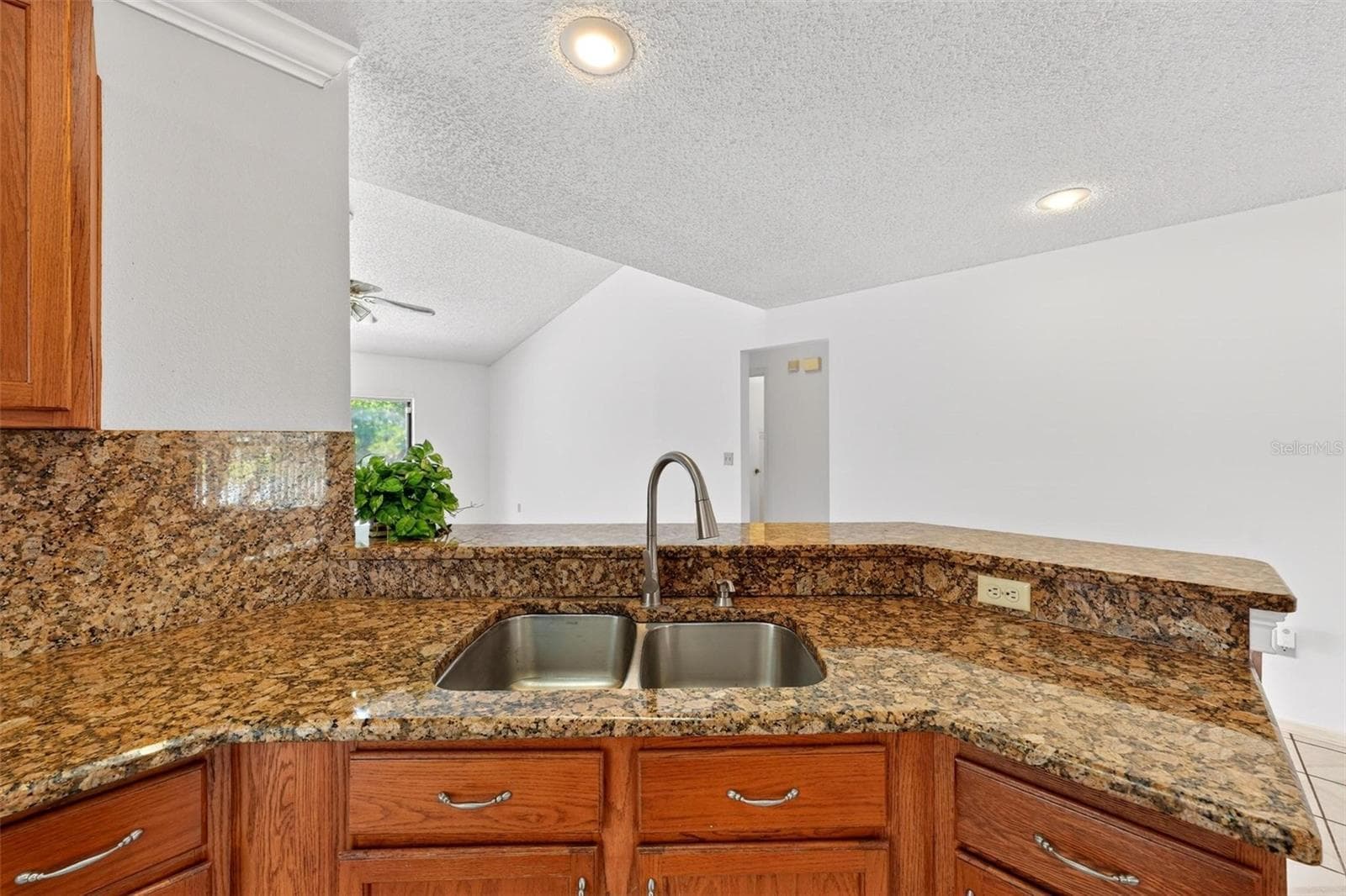 759 TOMLINSON TERRACE — photo 29 of 84