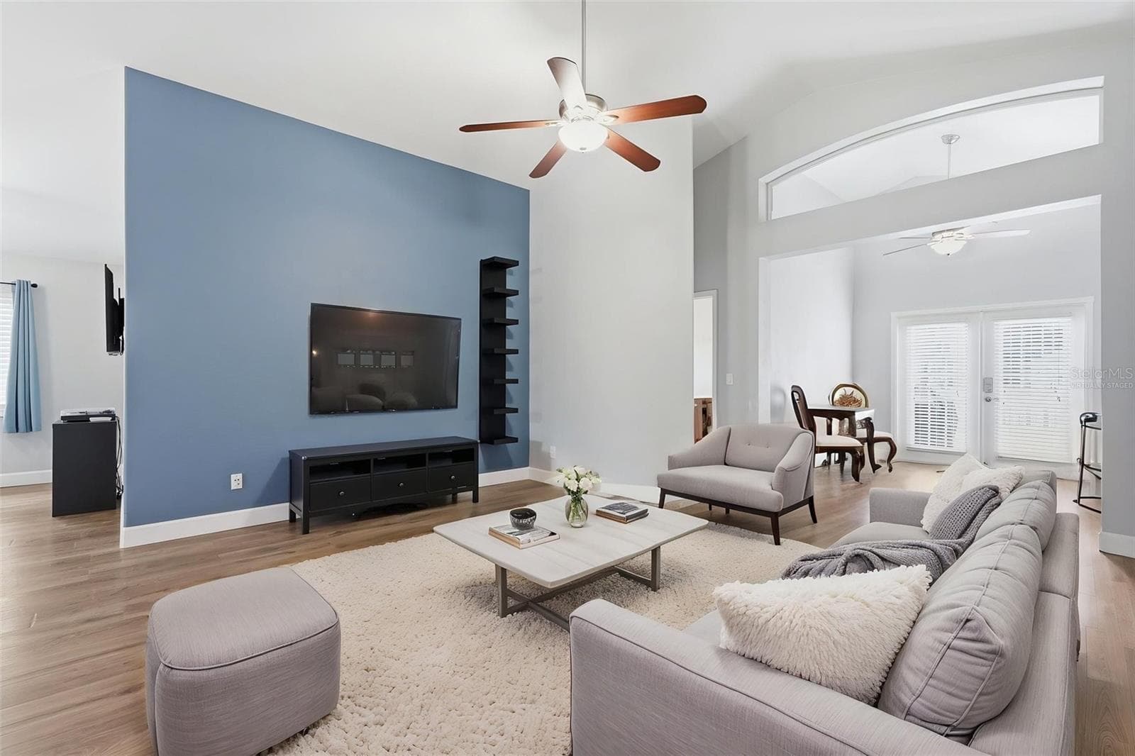 355 VENTURA DRIVE — photo 4 of 32