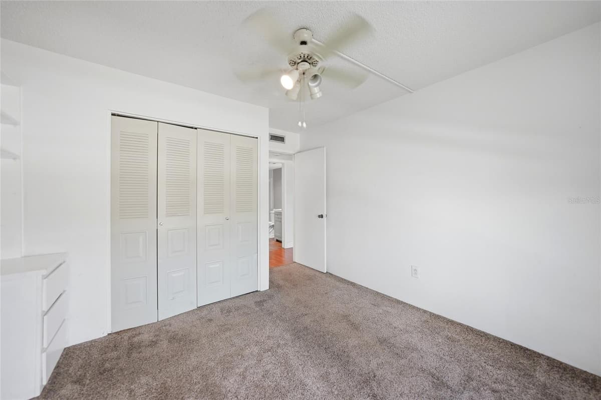 2300 AARON STREET — photo 24 of 42