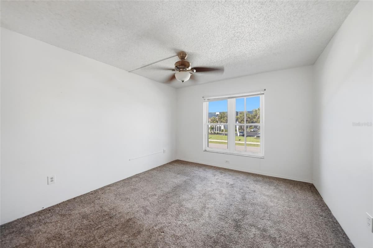2300 AARON STREET — photo 17 of 42
