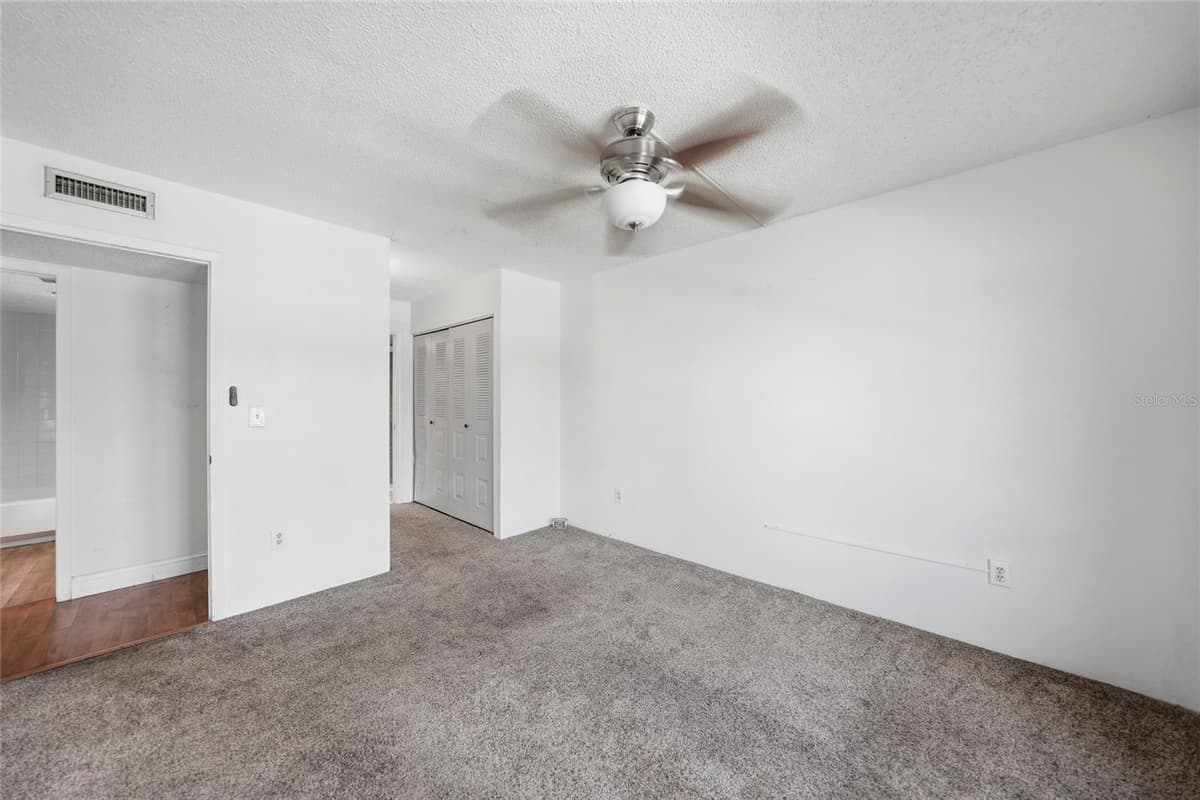 2300 AARON STREET — photo 19 of 42