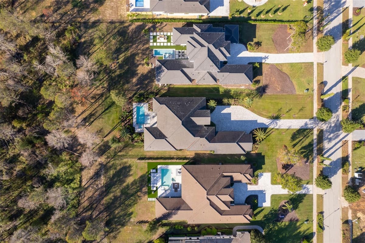 15144 PENDIO DRIVE — photo 48 of 60