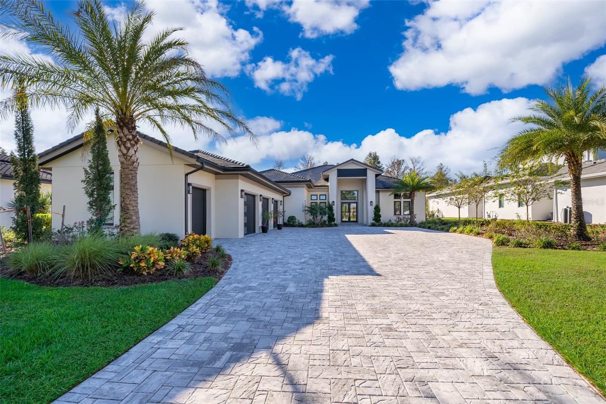 15144 PENDIO DRIVE — photo 42 of 60