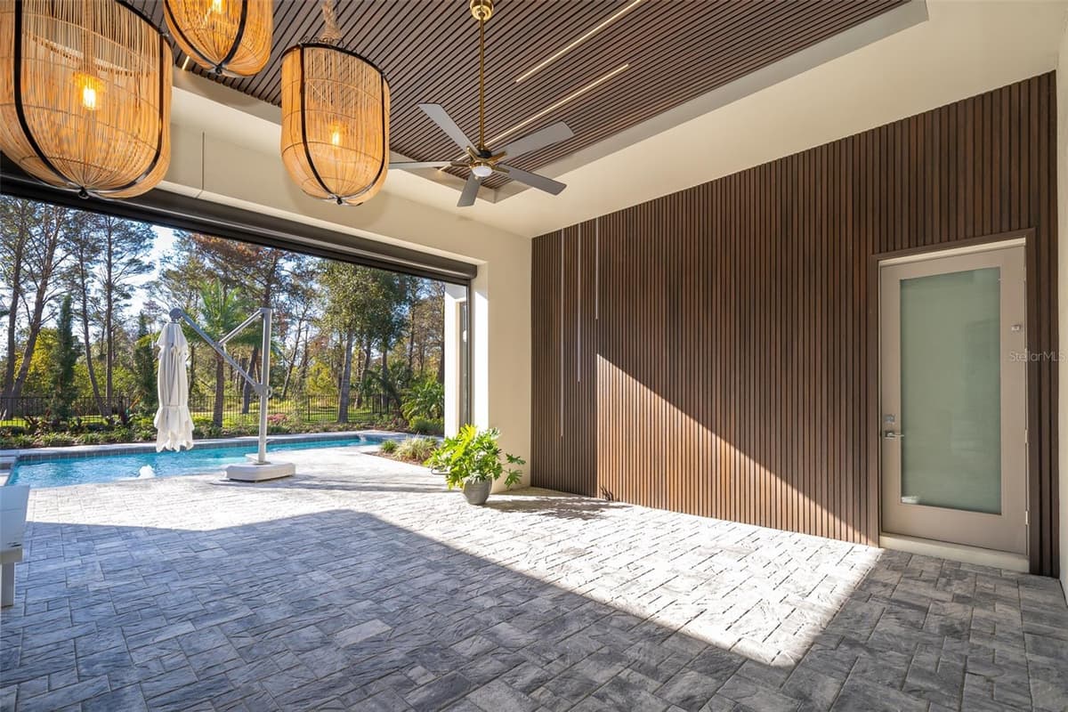 15144 PENDIO DRIVE — photo 37 of 60