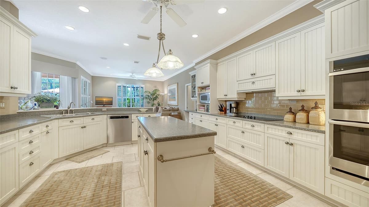 756 VANDERBILT DRIVE — photo 26 of 80