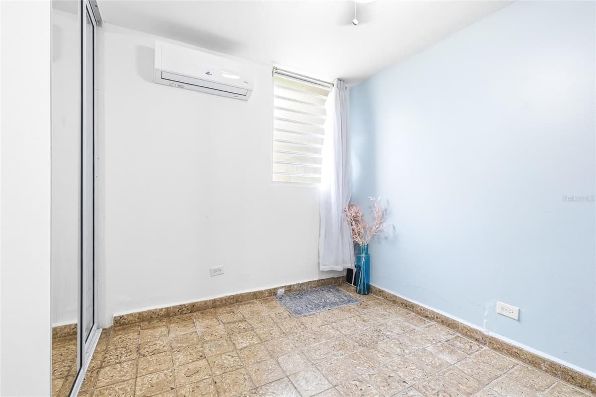 10 CALLE COVALLE GANDIA STREET — photo 21 of 28