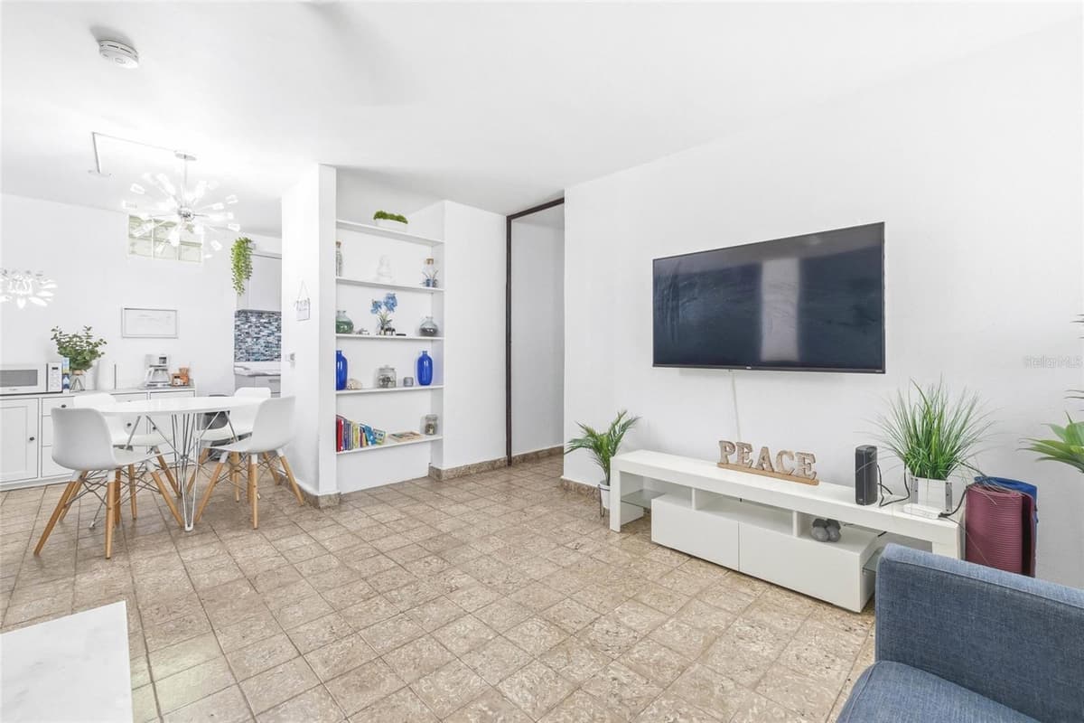 10 CALLE COVALLE GANDIA STREET — photo 16 of 28