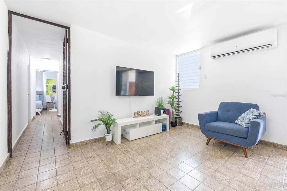 10 CALLE COVALLE GANDIA STREET — photo 17 of 28