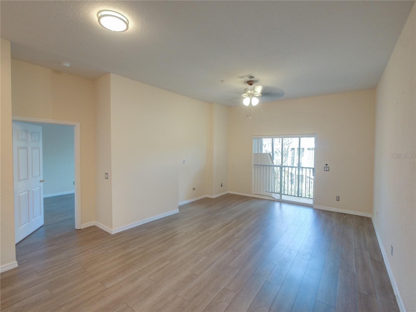 709 LUCAYA LOOP — photo 21 of 29