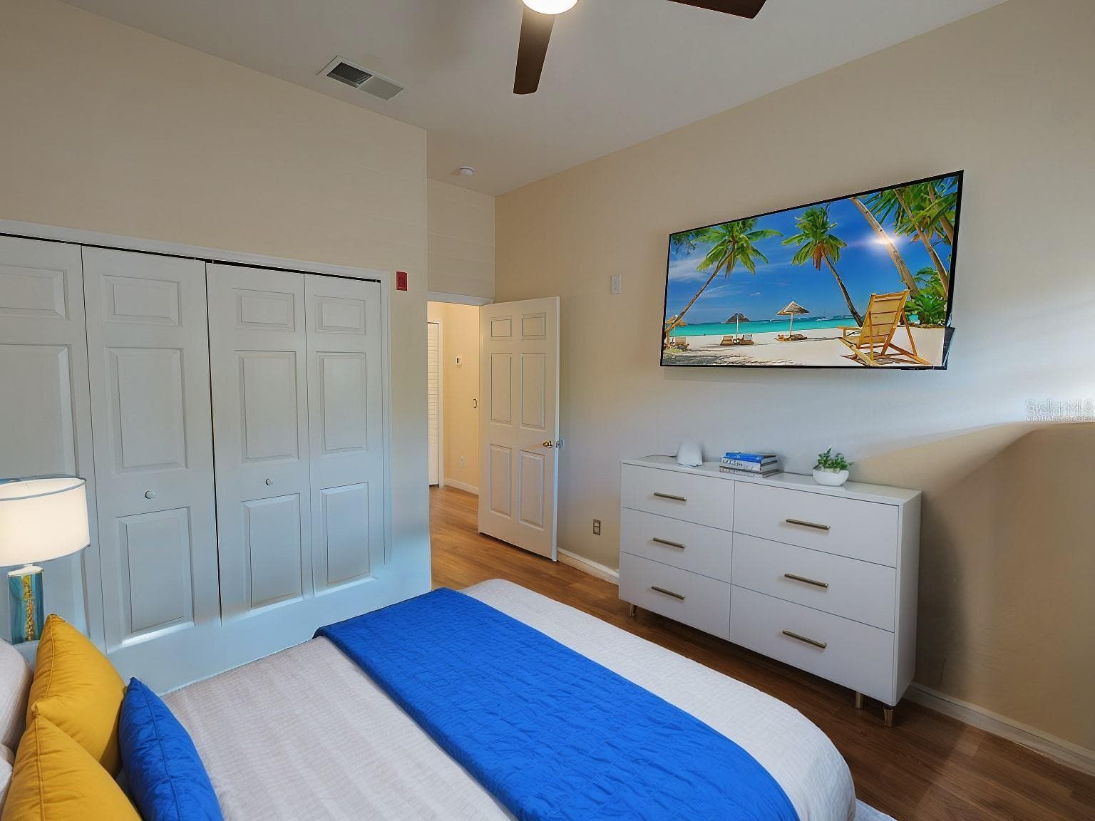 709 LUCAYA LOOP — photo 11 of 29
