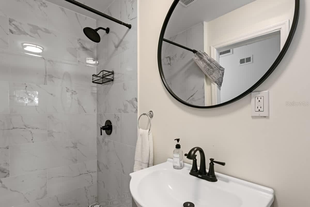 218 SAN MARCO AVENUE — photo 25 of 33