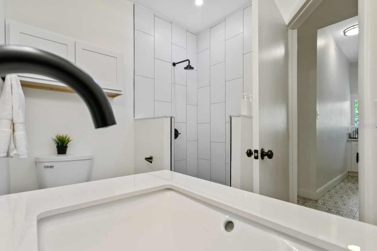 218 SAN MARCO AVENUE — photo 28 of 33