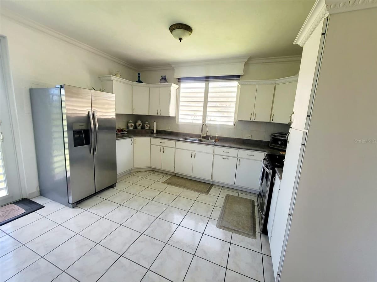 8C CLAVEL ST. — photo 17 of 24