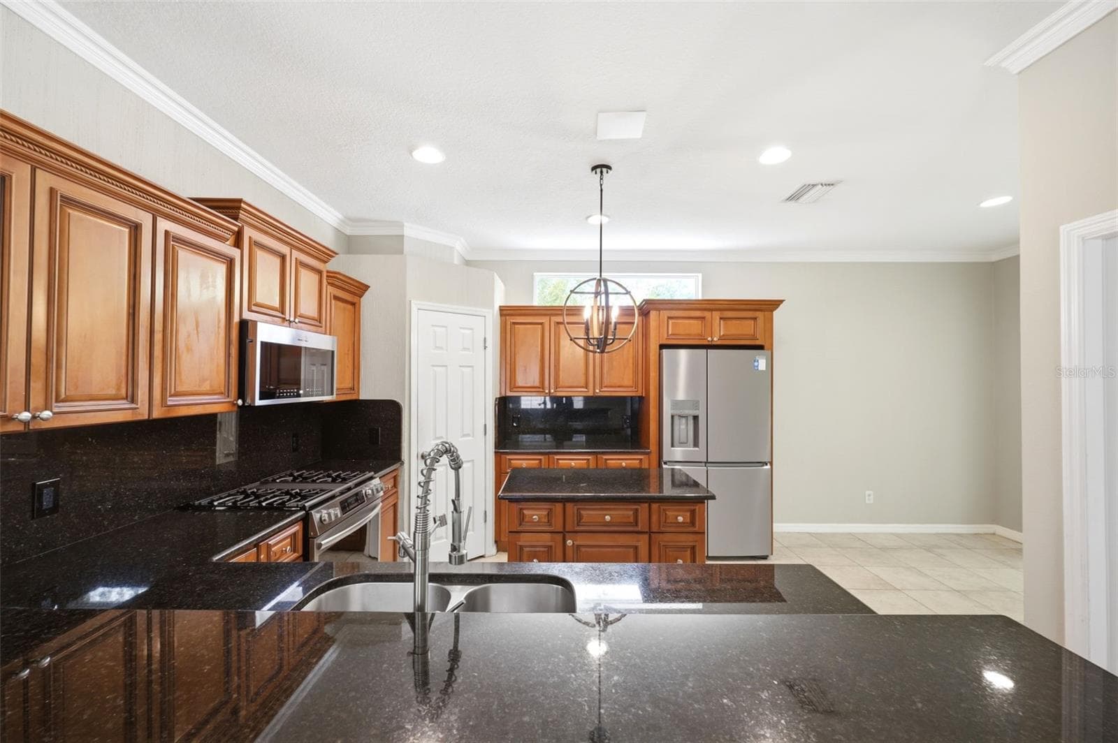 5016 BRIDGEWAY LANE — photo 9 of 39