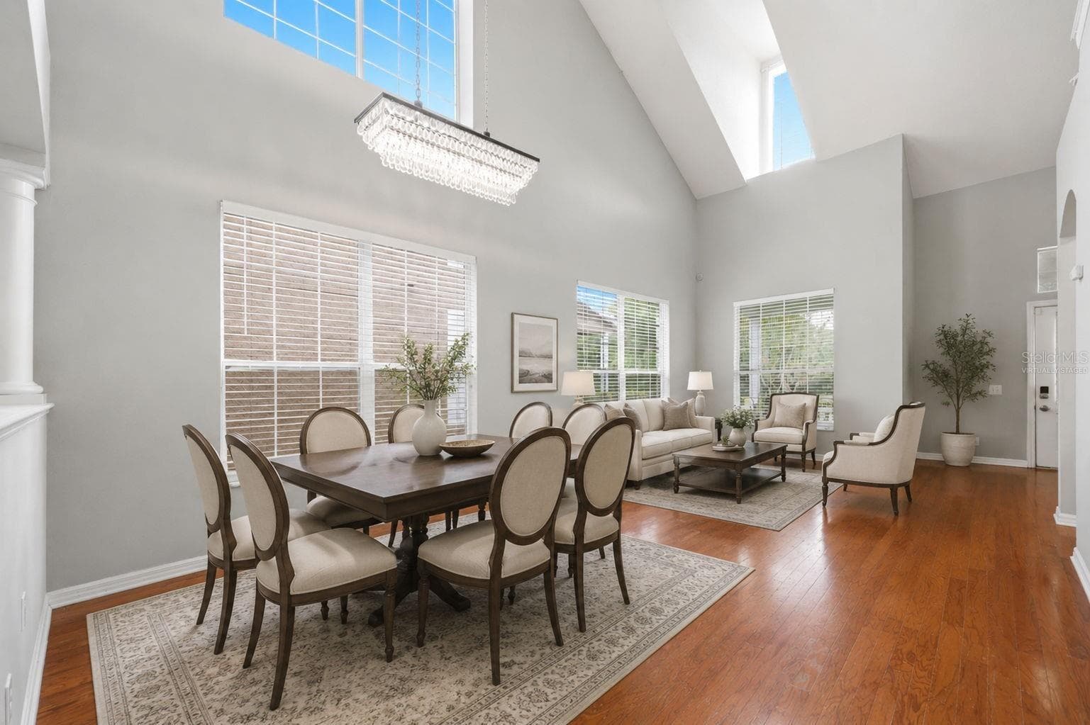 5016 BRIDGEWAY LANE — photo 4 of 39