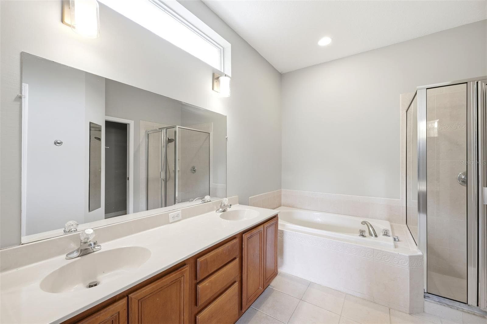 5016 BRIDGEWAY LANE — photo 15 of 39