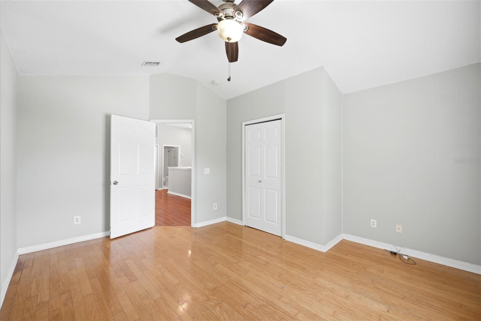 5016 BRIDGEWAY LANE — photo 25 of 39
